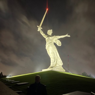 Лев Томский