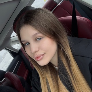 𝒩