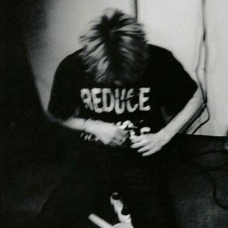 ‣ ❲ 80’s.. ╱ MAKEOUT SESSION.