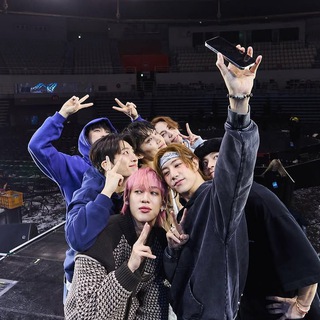 IGOT7 question box