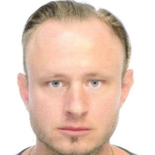 Андрей Попов