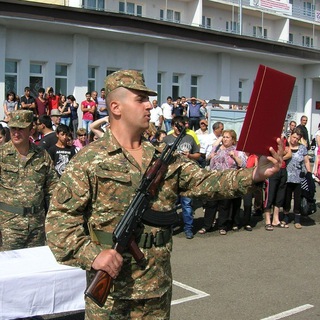 Авет Арутюнян Аветик