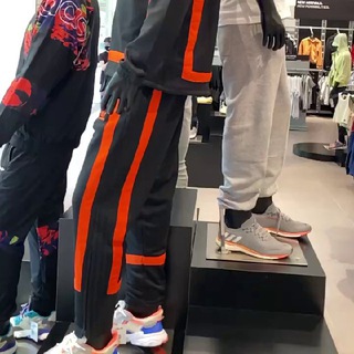 ADI.SNKRS STORE
