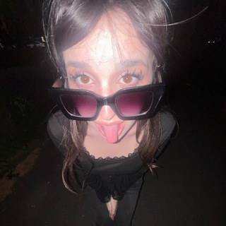 𝑽😛