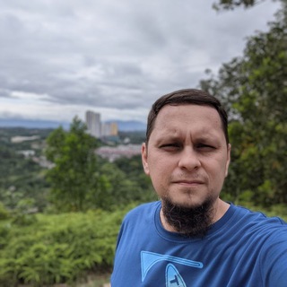 Sariq Dev Chat
