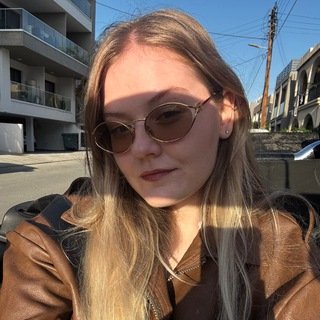 Elena 🎀