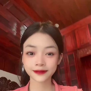发布员艾玲