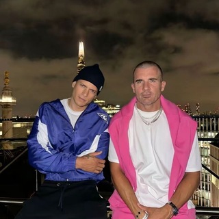 𝙘𝙡𝙖𝙧𝙣𝙚𝙩𝙩