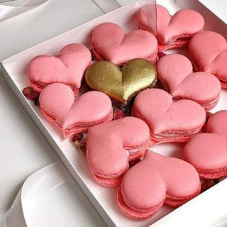 MACARONS_by_ZARI🍩
