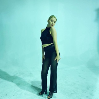 Mia 🔝