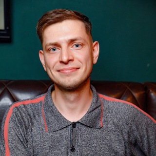 Леонид Адамов