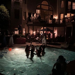 Frat Party 🍸