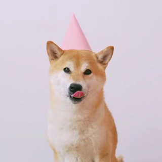 K M
