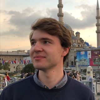 Владислав Скуратов