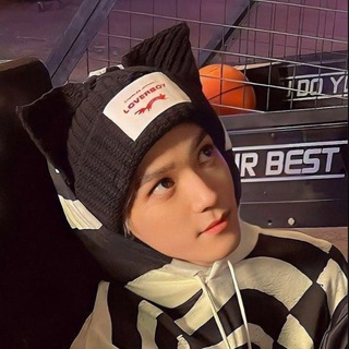 in NEOn with taeyong вп