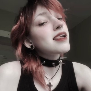 Frankie🦇(he/him)