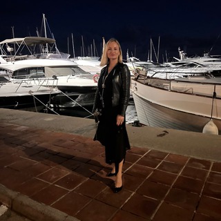 Kateaboutfashion
