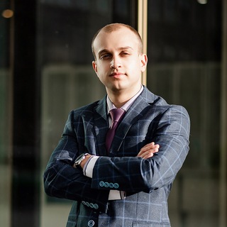 Максимилиан Карев