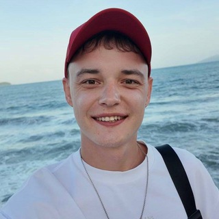 Артем Семенов