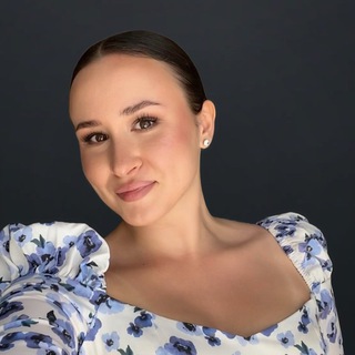 Анна Шаркова
