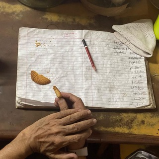 खिड़की
