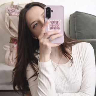 Elena 🎀