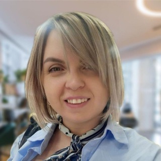 Анна Толстова