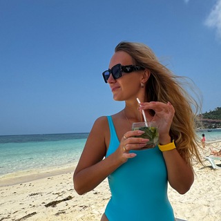 Katerina LuxFarang.com