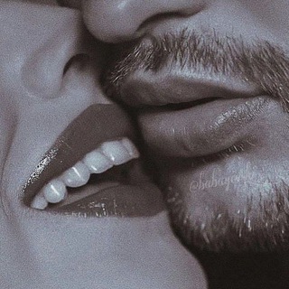 𝑮𝑰𝑭 𝑯𝑶𝑻💋
