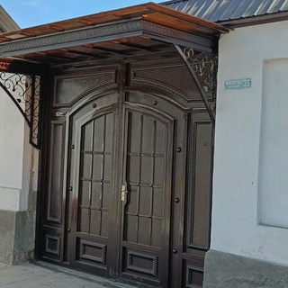 Uchqoʻrgʻon norin darvozalari