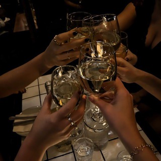 ⟵꯭᳝≛⃝..🥂꯭𝗚𝗹𝗮𝗺 𝗚𝘂𝘆𝘇𝘇𝘇..✧↞