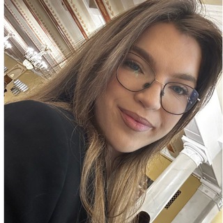Полина