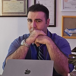 English 🇺🇸 By Ramin Mousavi