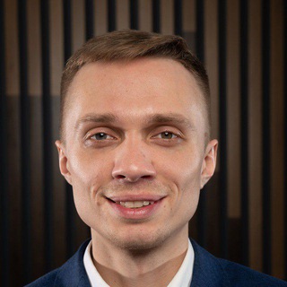 Александр Жаров