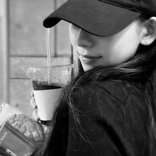 В твоих объятиях. 💌