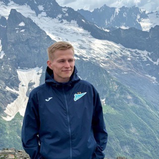 Viktor L
