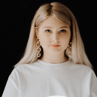 Полина Усова