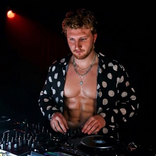 Nick Stolyarov