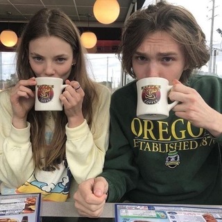 октябрь, грей меня 🍂☕️