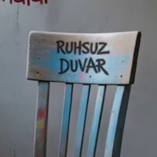 Ruhsuz Duvar