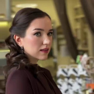 Daria Bond • PR