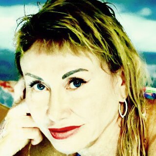 Елена Головина