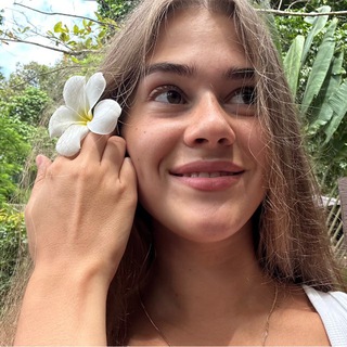 alena TOPAREVA