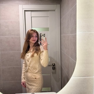𝑇. 𝑉.