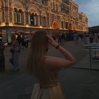Angelina))