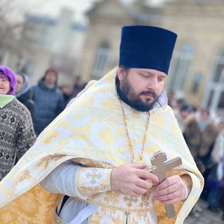 Леонид Петров