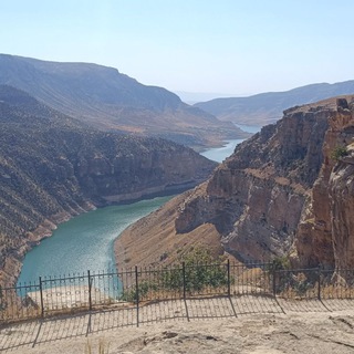 Yalnızlar limanı