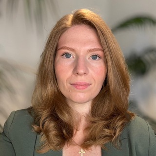 Александра Царахова