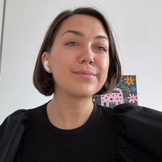 Olya Mikitа́s