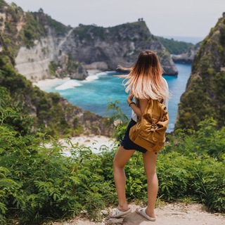 Подорожуй з нами! 🌴
